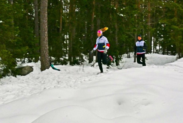 Porvoossa testataan jo reittiä letti hulmuten. Kuva: Trail Run Porvoo