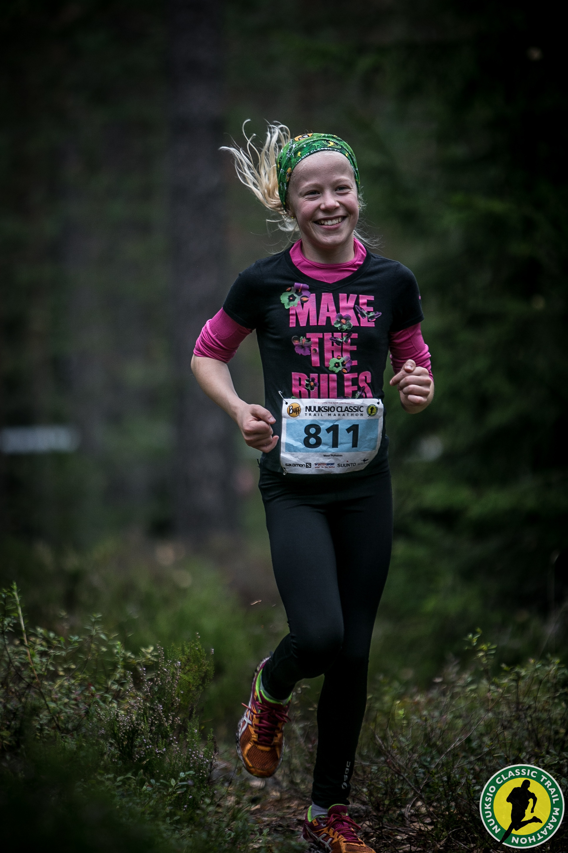 Riemua riitti myös lasten ja nuorten Nuuksio Mini Maratonilla, jolle osallistui yli neljäkymmentä vauhdikasta polkujuoksijan alkua. Meeri Pullianen juoksi 5,7km:n lenkin hymyssä suin. Kuva: Juha Saastamoinen /Onevision.fi