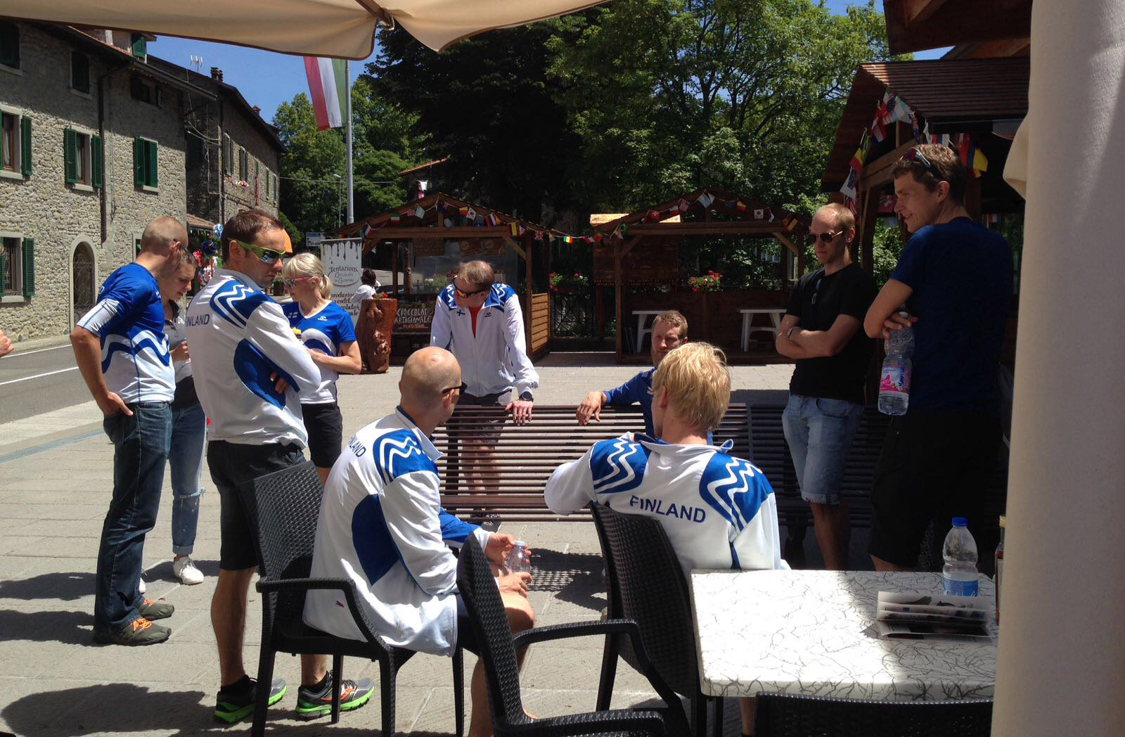 Taktiikkapalaverissa suunnitellaan onnistunut suoritus.